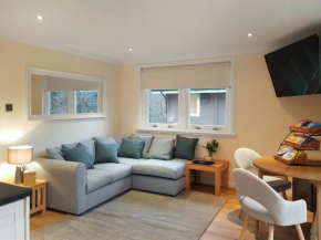 Leven Lodge 1 - Uk46042